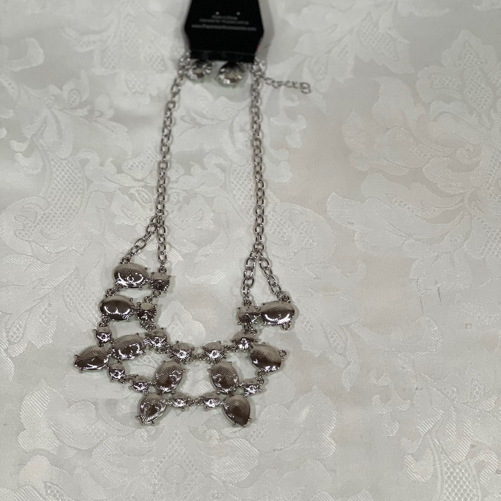 NWT Paparazzi Mint Green Necklace with Earrings (LAST ONE) - Picture 3 of 3